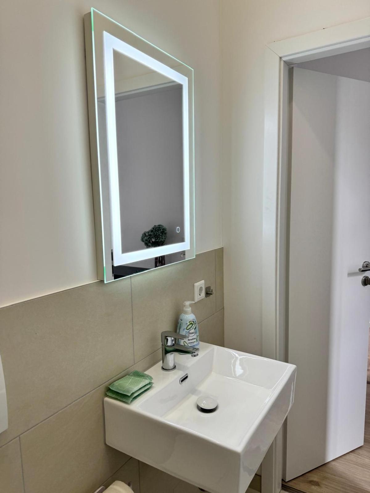 Heaven Homes - Privatzimmer Mit Bad Im Herzen Von Duesseldorf Exteriör bild